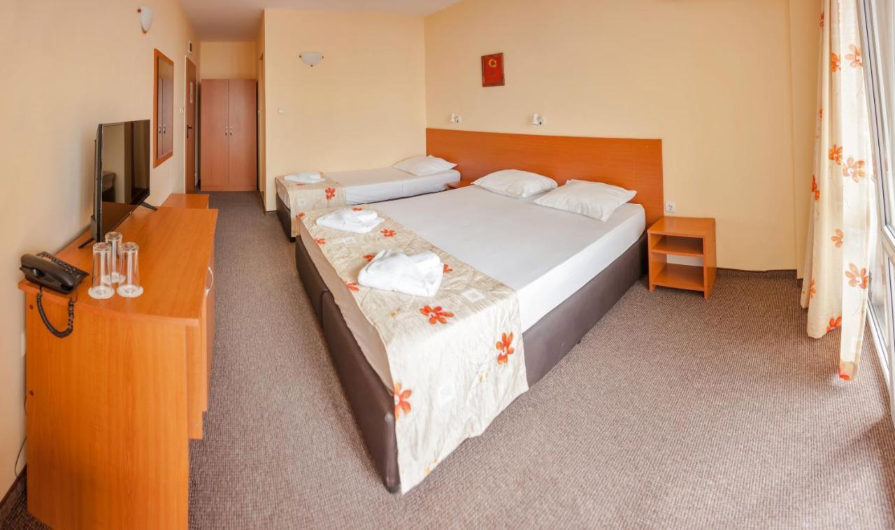 Hotel Eva Ravda Eksteriør billede